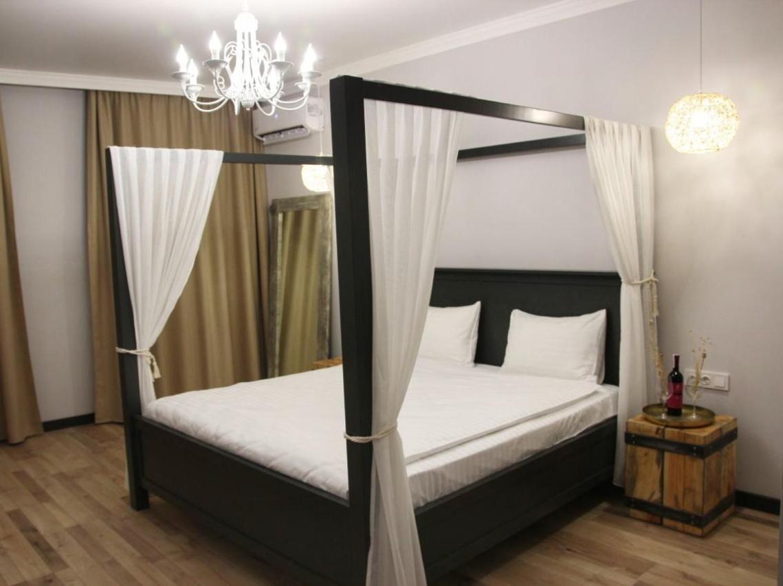 Гетьманські Палати , Старе Місто, 2 Спальні, Балкон-Тераса , 85 М Кв Kamjanets-Podilskyj Exteriör bild
