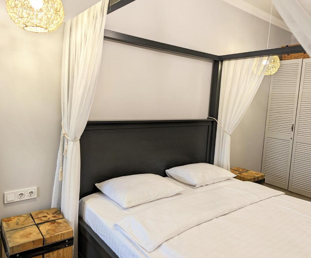 Гетьманські Палати , Старе Місто, 2 Спальні, Балкон-Тераса , 85 М Кв Kamjanets-Podilskyj Exteriör bild