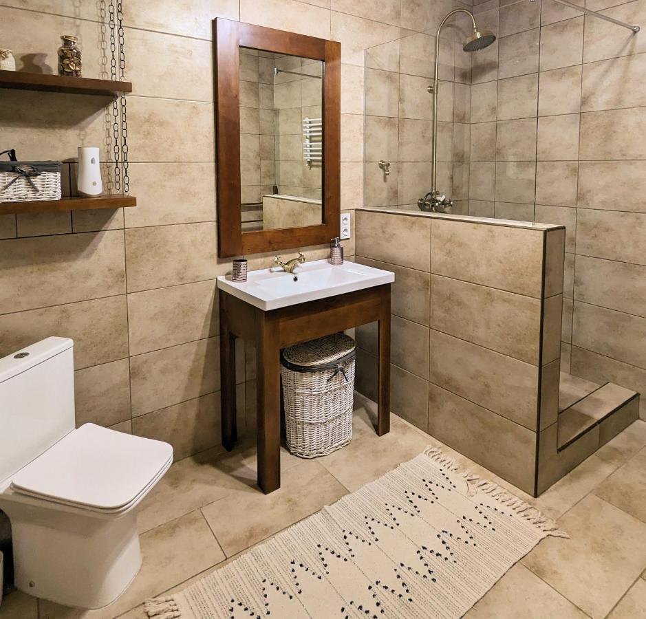 Гетьманські Палати , Старе Місто, 2 Спальні, Балкон-Тераса , 85 М Кв Kamjanets-Podilskyj Exteriör bild